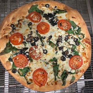Greek Style Pizza 14"